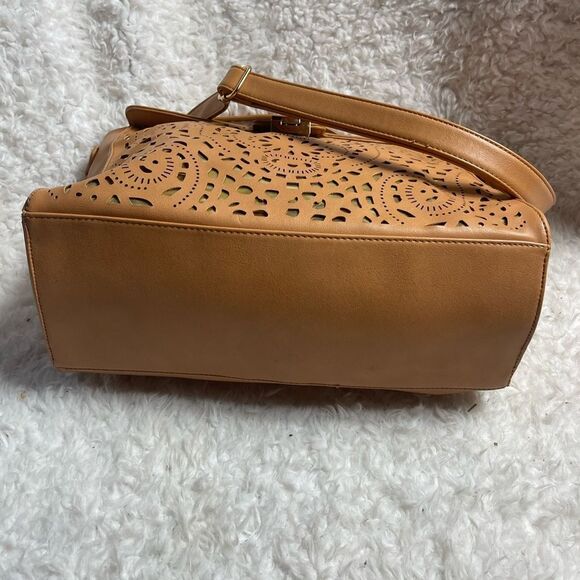 Bloom Theory Camera bag  tan synthetic leather laser cut metallic gold layer. - Picture 6 of 14